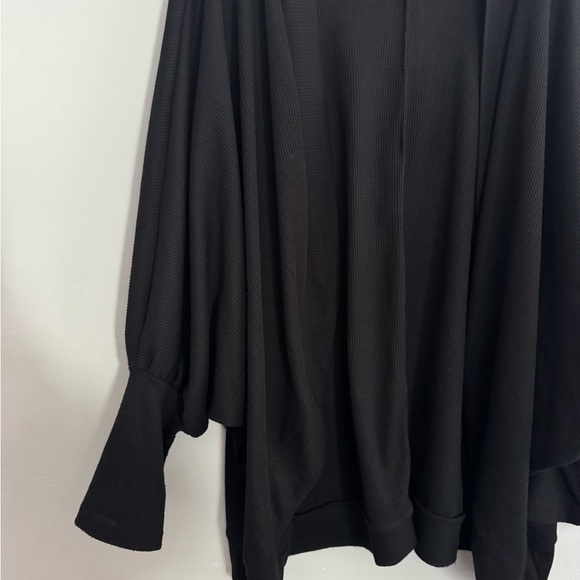 SHEIN Black Cardigan Sweater with Relaxed Fit - Picture 6 of 7